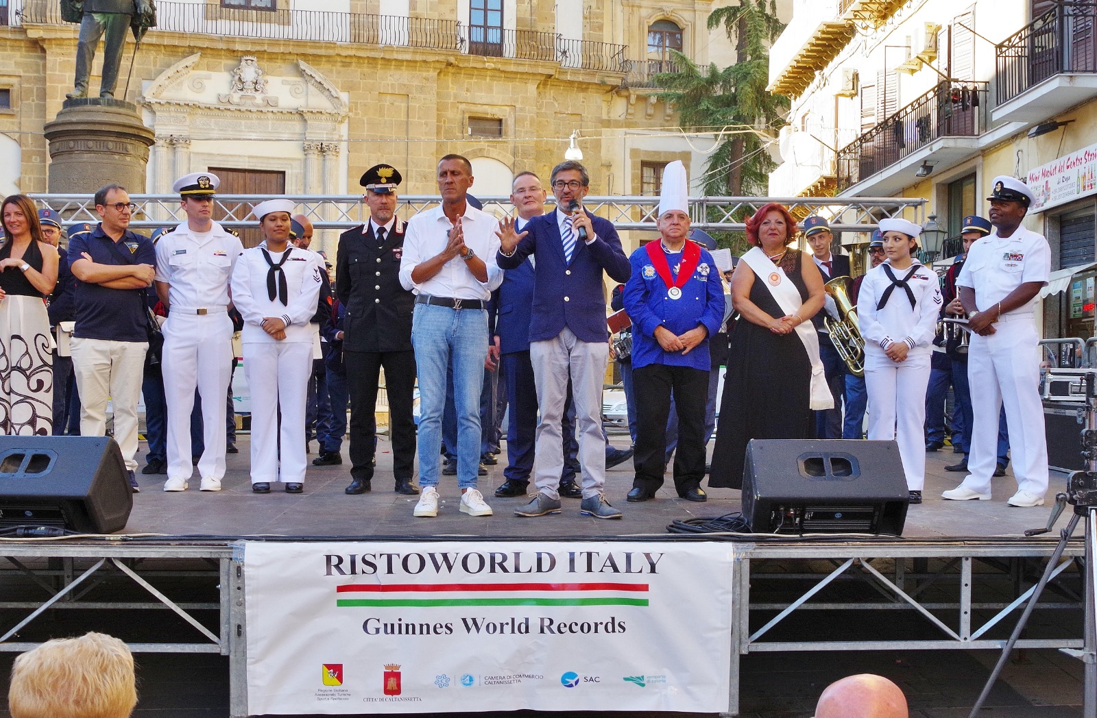 Cannolo di Caltanissetta da Guinness World Records: sabato la cerimonia al Foyer del Teatro Margherita
