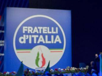FdI ancora primo nei consensi, Meloni in testa per gradimento: il report Vis Factor