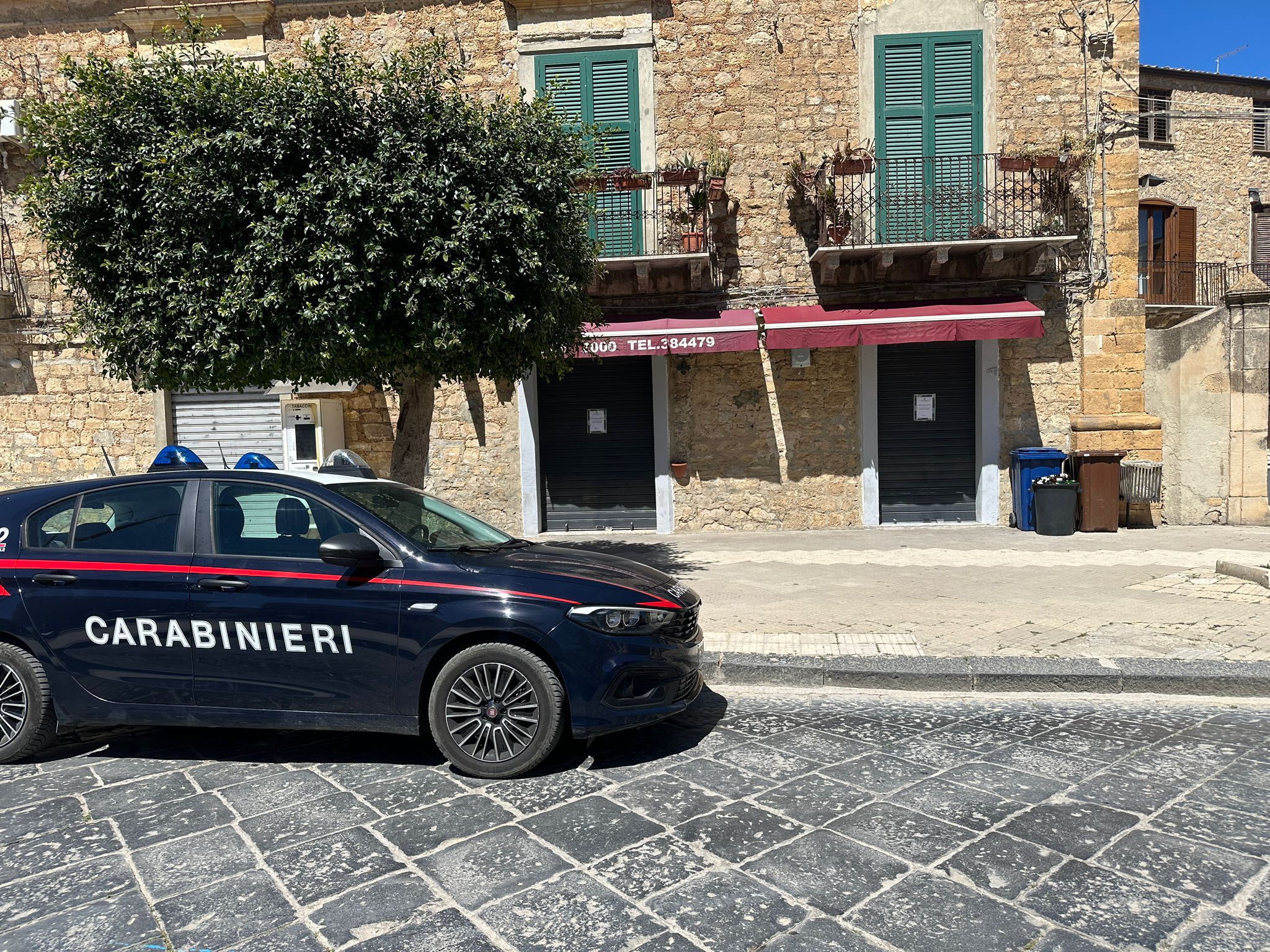 Nel Nisseno i Carabinieri notificano ad un bar provvedimento del Questore di sospensione della licenza