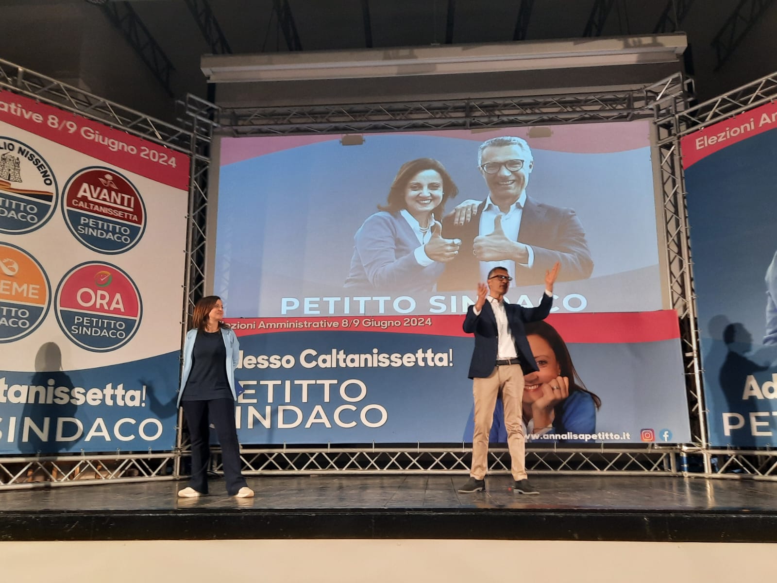 Amministrative. La convention all’auditorium Volta, Petitto e Licata: “Noi vogliamo fare diventare Caltanissetta una città normale”