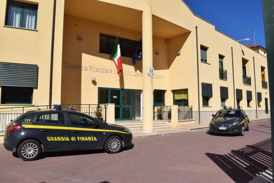 Sequestrati 41mila prodotti non sicuri dalla Guardia di Finanza di Enna