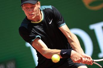 Sinner travolge Sonego, Jannik vince derby a Madrid