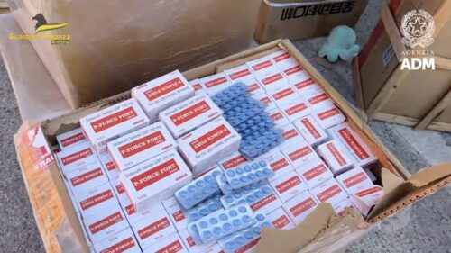 Sequestro record di medicinali privi di autorizzazioni sanitarie
