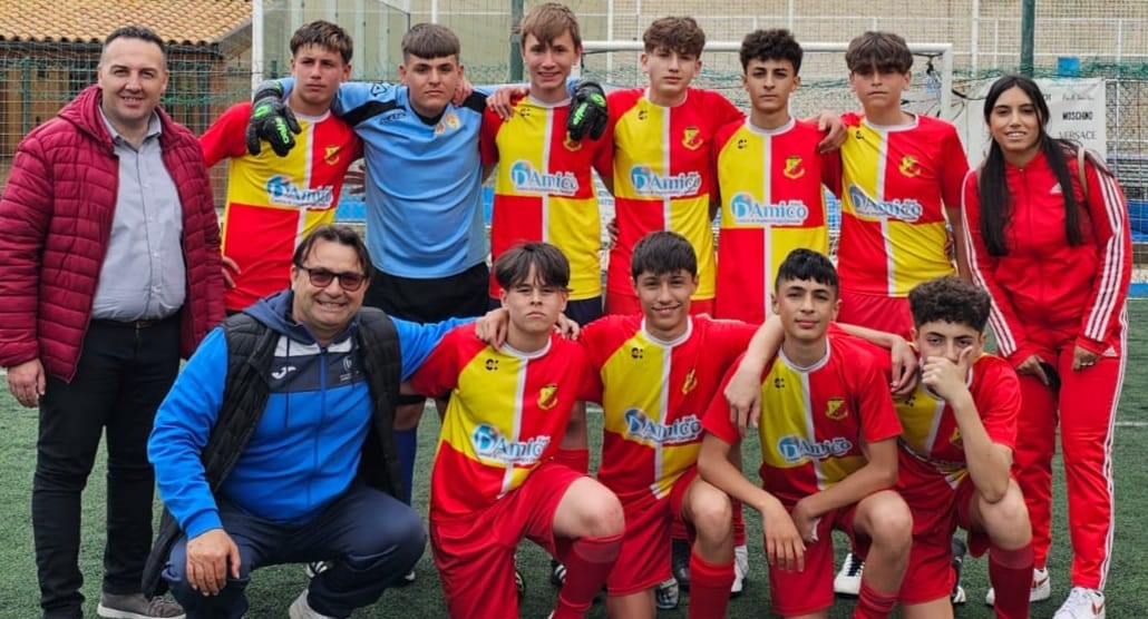 Riesi. I ragazzi dell’Istituto comprensivo “Carducci” si sono qualificati per la finale del campionato studentesco provinciale di Calcio a 5