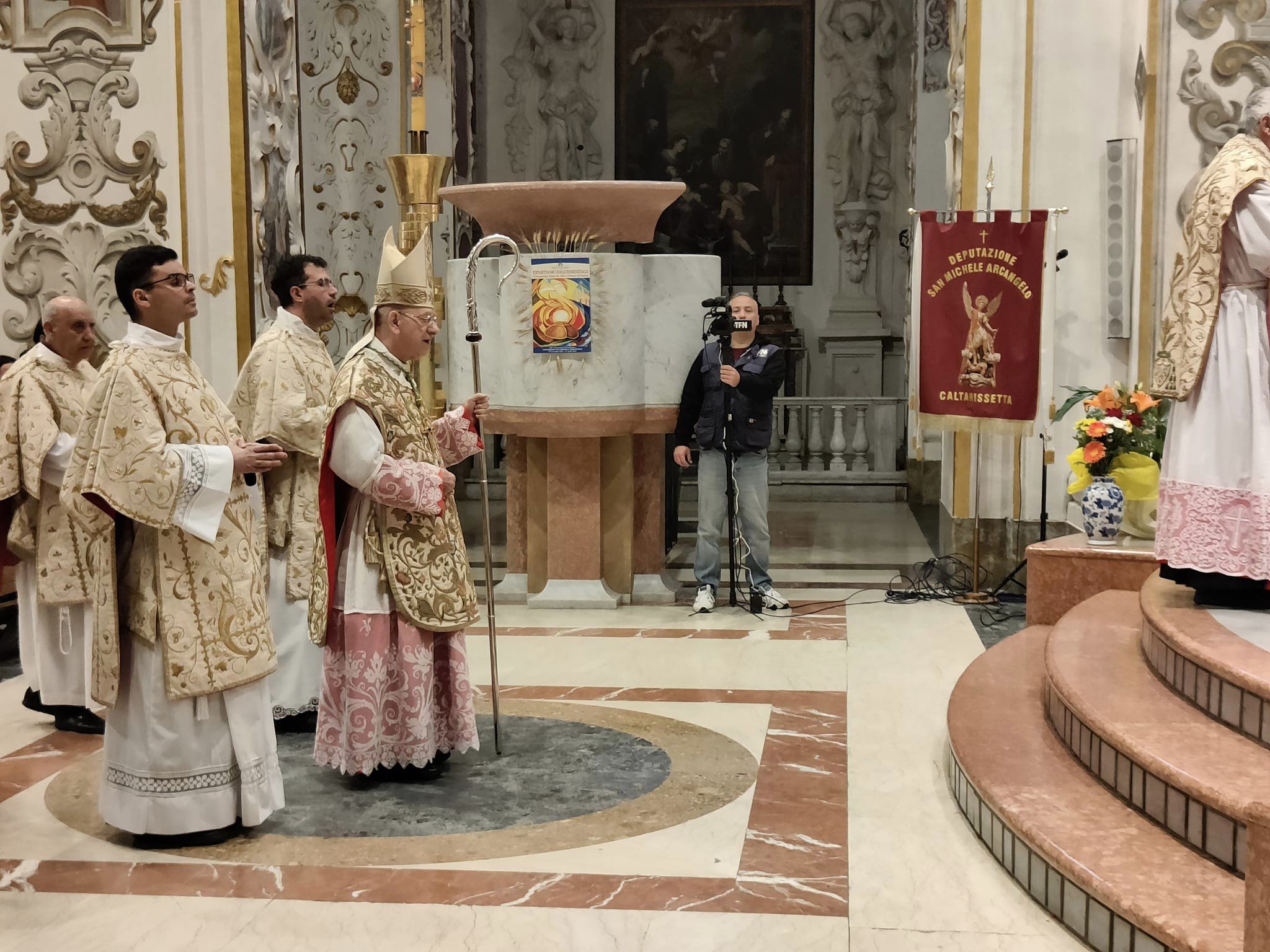 Caltanissetta. Conclusa santa messa pontificale per l’apparizione del patrono  San Michele Arcangelo