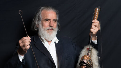 Palermo.  Il cunto “La morte di Orlando a Roncisvalle” di Cuticchio interpretato nella lingua dei segni