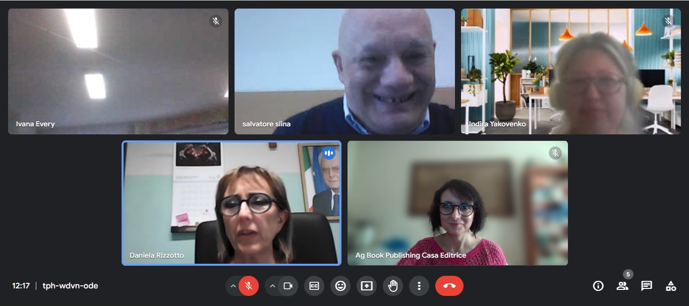 Caltanissetta. Alunni del “King” all’evento online del Maggio dei Libri dal titolo “Micro Mini Mondo: piccole storie da raccontare in 10 righe”