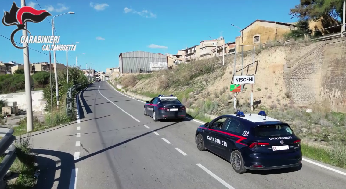 Nel nisseno, cane ucciso a drogato che non paga la dose: arrestati due pregiudicati di Niscemi
