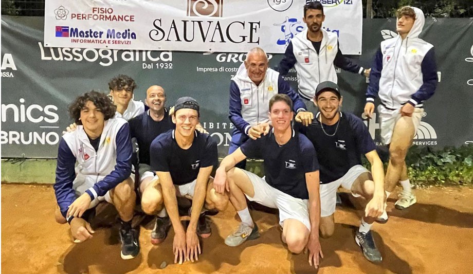 Serie B. Esordio casalingo vincente per il Tennis Club Caltanissetta: battuto 4-2 il TC Ancona