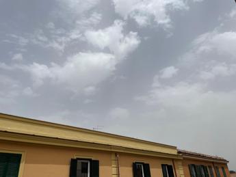 Cosa c’è veramente dietro il cielo giallo di questi giorni?