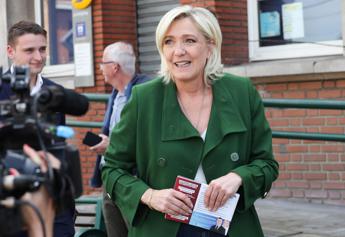Elezioni Francia, l’estrema destra alla scommessa di Le Pen