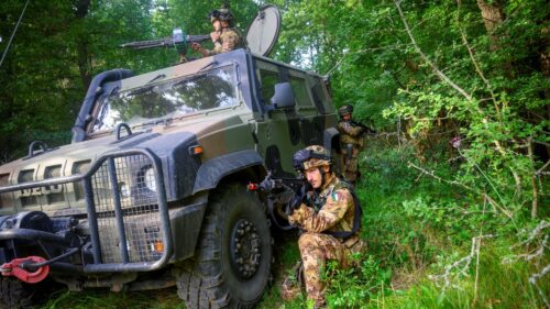 Ungheria: terminata l’esercitazione “Black Raven”, militari della Brigata “Aosta” schierati in Ungheria