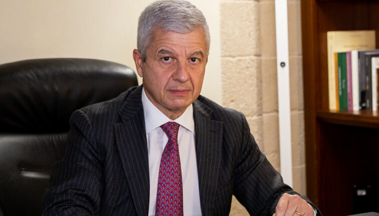 Il rettore dell’Università di Palermo querela l’ex portavoce del presidente dell’ARS: “Mai conosciuta”