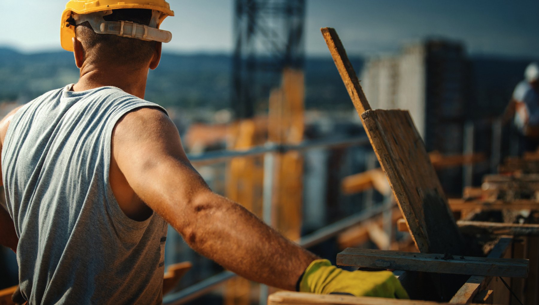 Caltanissetta. Il 16 luglio Fillea Cgil Sicilia promuove la campagna sull’emergenza caldo nei cantieri del settore costruzioni