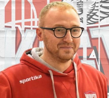 Basket Serie C. L’Invicta riparte dalle conferme di coach Peppe Spena e di Paride Giusti
