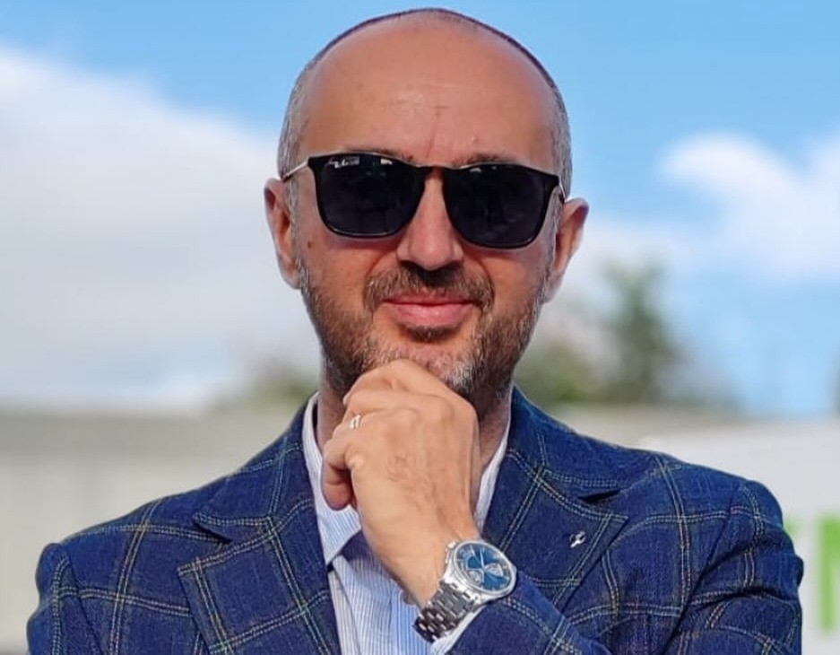 Gela. L’assessore allo sport consegna riconoscimenti a tre atleti gelesi che si sono distinti ai campionati italiani