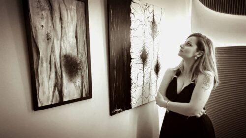 Caltanissetta. “Amor Vacui”, la mostra personale di Noemi Ballacchino: la potenza dell’arte come espressione e cura di se stessi