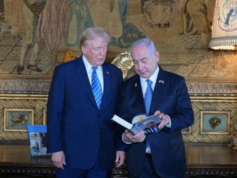 Israele, Netanyahu ospite a casa Trump. Il tycoon attacca Harris: “Irrispettosa”