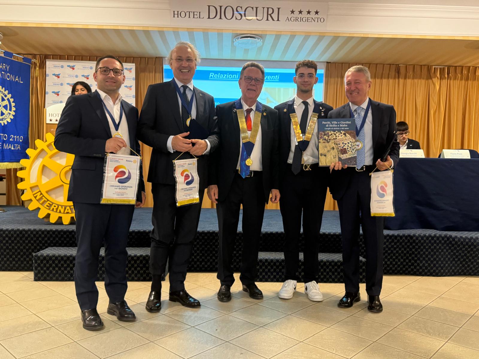 Al Congresso Distrettuale Interact ad Agrigento Ferdinando Di Leo premiato con la Paul Harris Fellow,