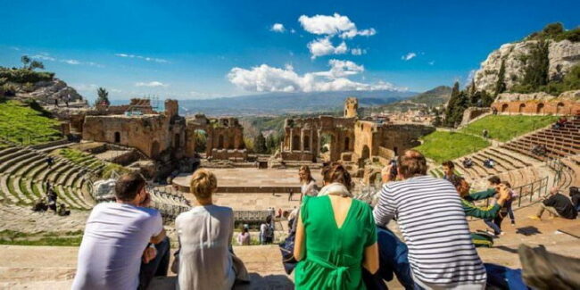 Turismo, richieste di contributi sugli investimenti per oltre 1 miliardo. Schifani: «Grande riscontro all’avviso, per noi settore strategico»