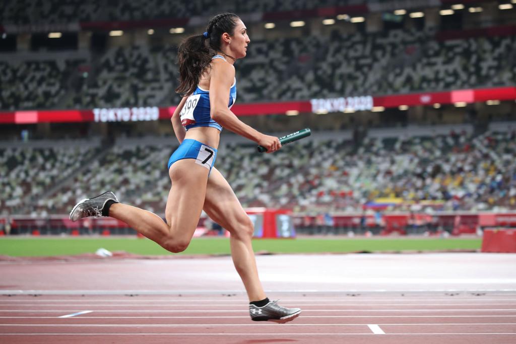 Alle Olimpiadi di Parigi brilla la stella di Alice Mangione: la velocista niscemese trascina la 4×400 alla finale olimpica