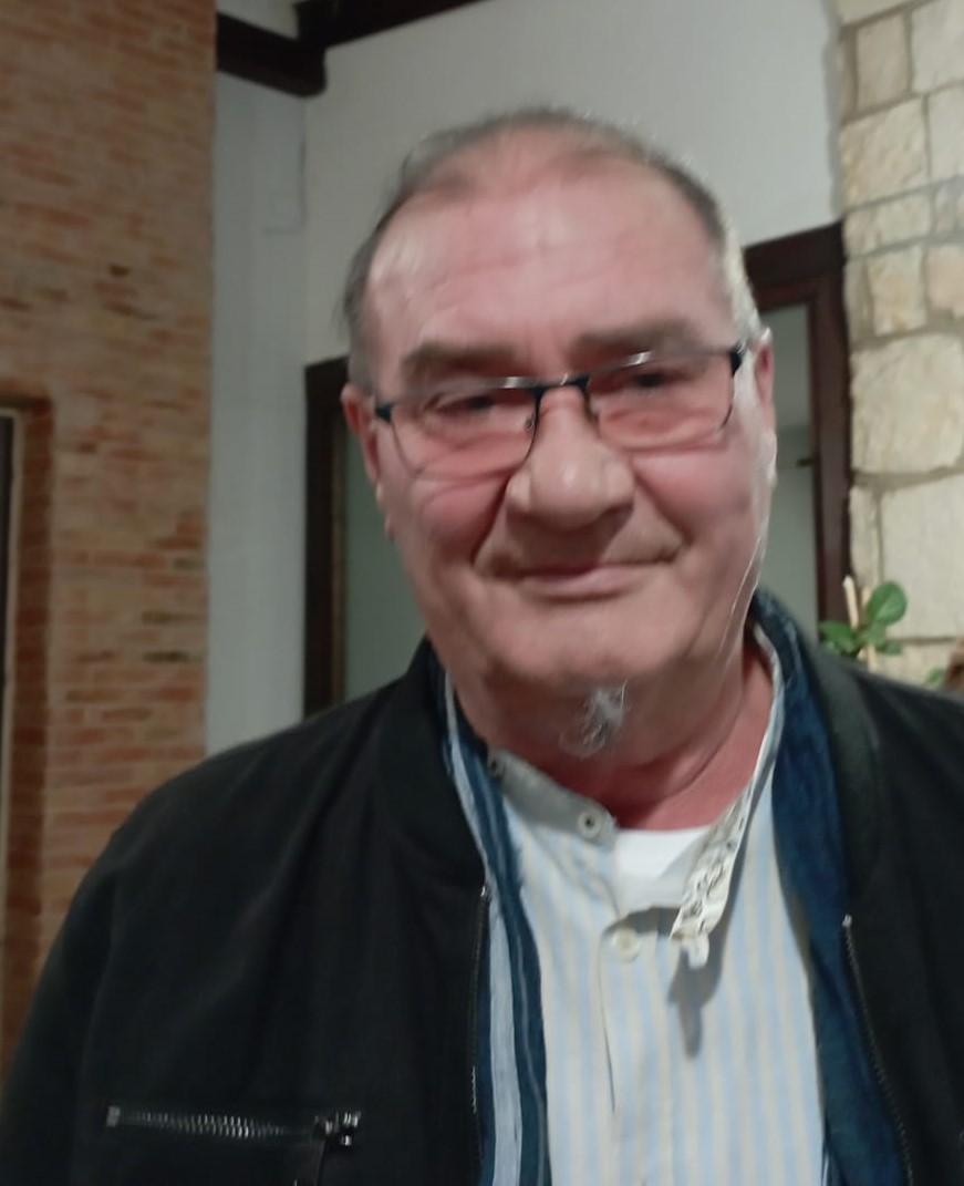 Mussomeli, monumento Fratres ed il suo artista Phil Kay : ”La goccia che salva la vita”