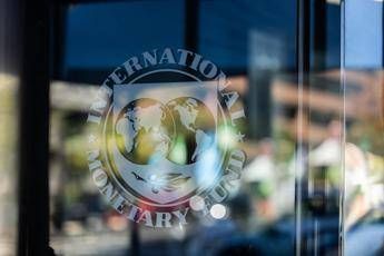 “Commissari Ue senza smartphone al meeting Fmi per evitare ‘controllo’ Usa”, il retroscena