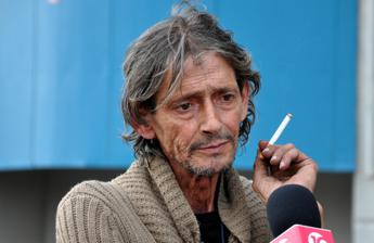 Maurizio Schillaci in gravi condizioni: da tempo senza tetto si è ammalato di tubercolosi