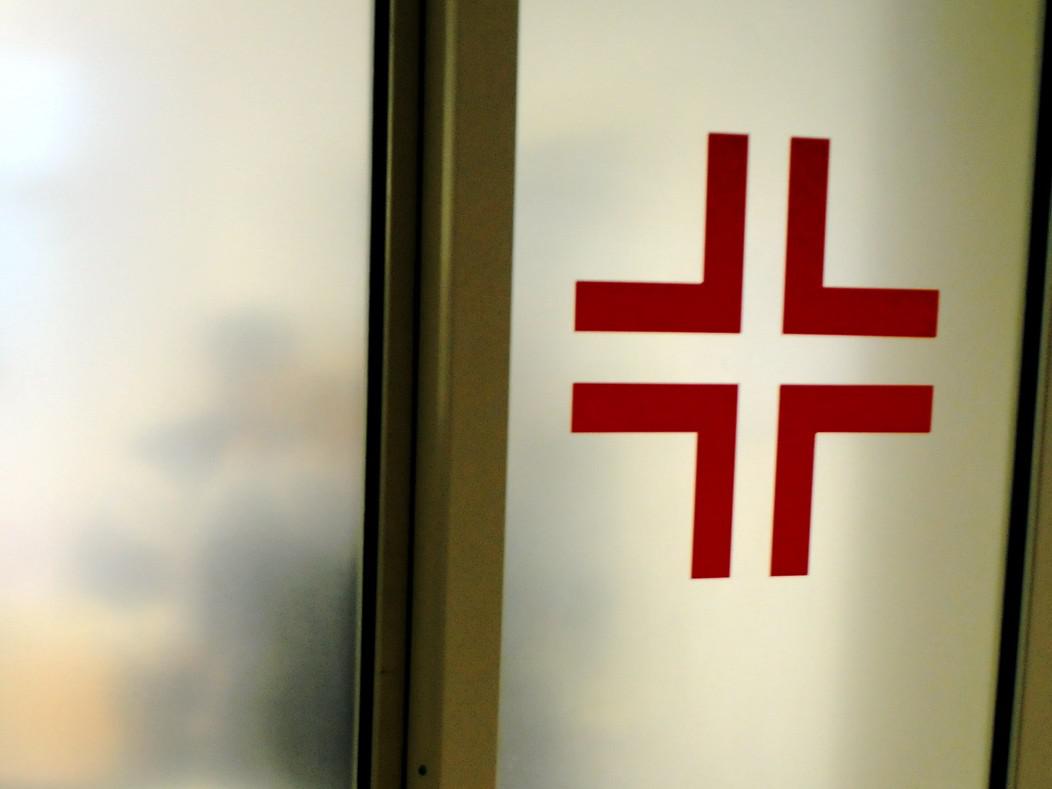 Sicilia, gravi lesioni al neonato durante il parto: assolti 5 medici