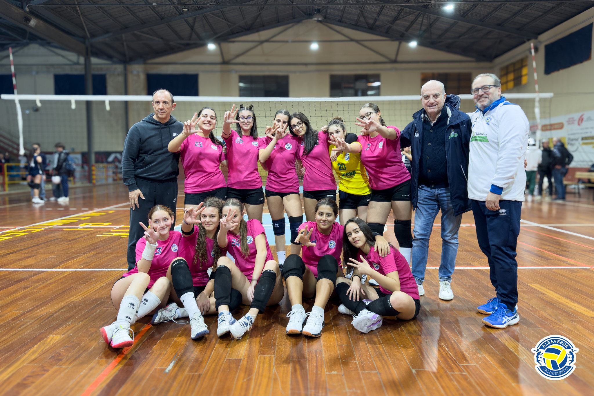 Pallavolo femminile Under 18. Primo successo per l’Albaverde nel derby con la Kanguro