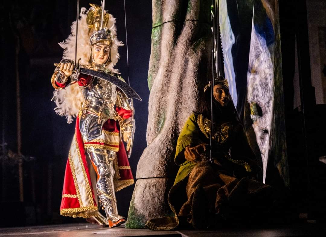 Caltanissetta, fantasia e tradizione per i più piccoli con “Natale con i Pupi”: appuntamento il 24 dicembre