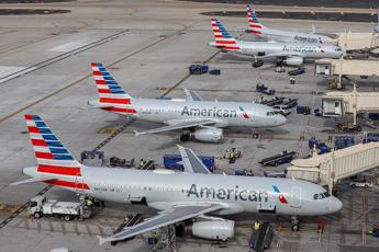 American Airlines blocca voli per problema tecnico. Dopo un’ora stop revocato