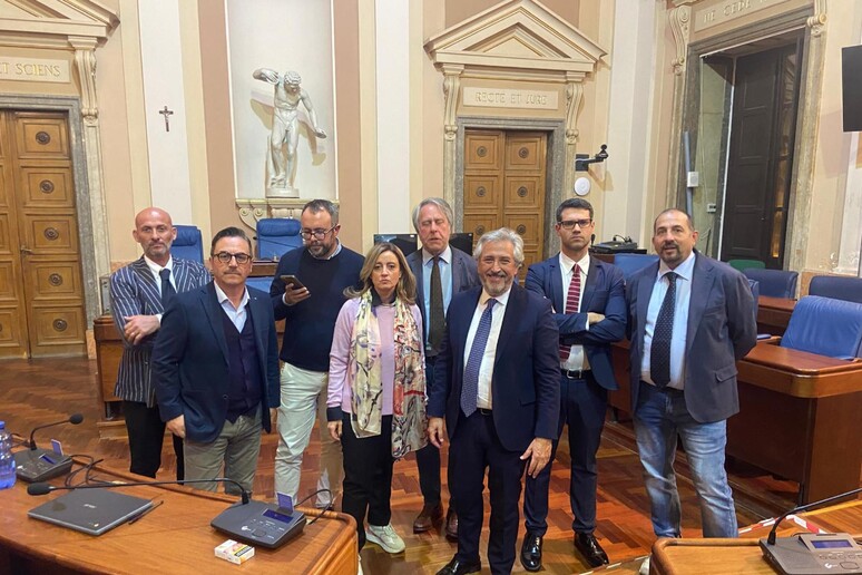 Caltanissetta. Dalla disabilità al randagismo, l’opposizione presenta otto emendamenti al bilancio: “Proposte importanti su temi sensibili alla comunità”