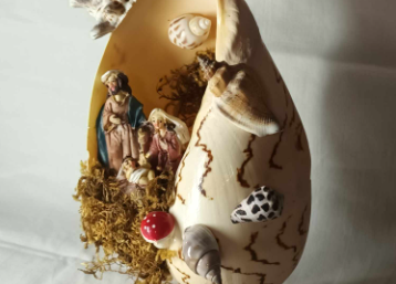 “Natale in Casa Di Maggio”: a Isola delle Femmine in mostra mini presepi e antiche cartoline natalizie