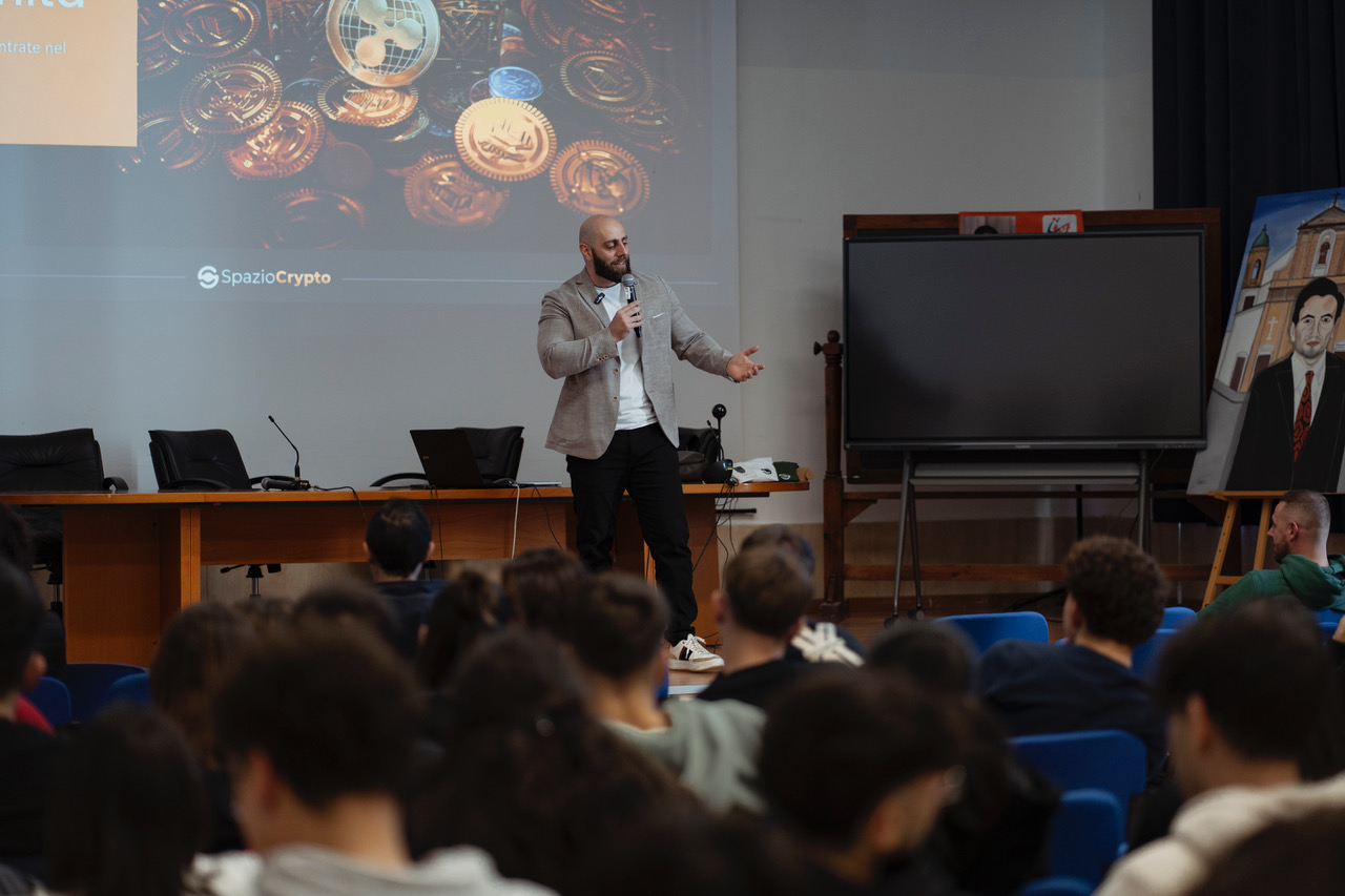 Criptovalute e tecnologie emergenti all’ITET Rapisardi-Da Vinci di Caltanissetta con Riccardo Curatolo