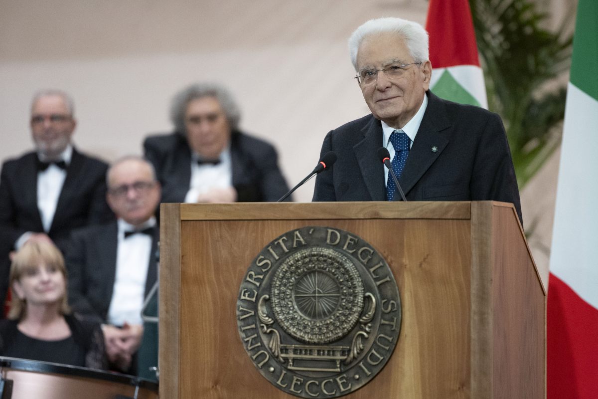 Mattarella: “Persona e confronto al centro della civiltà europea”