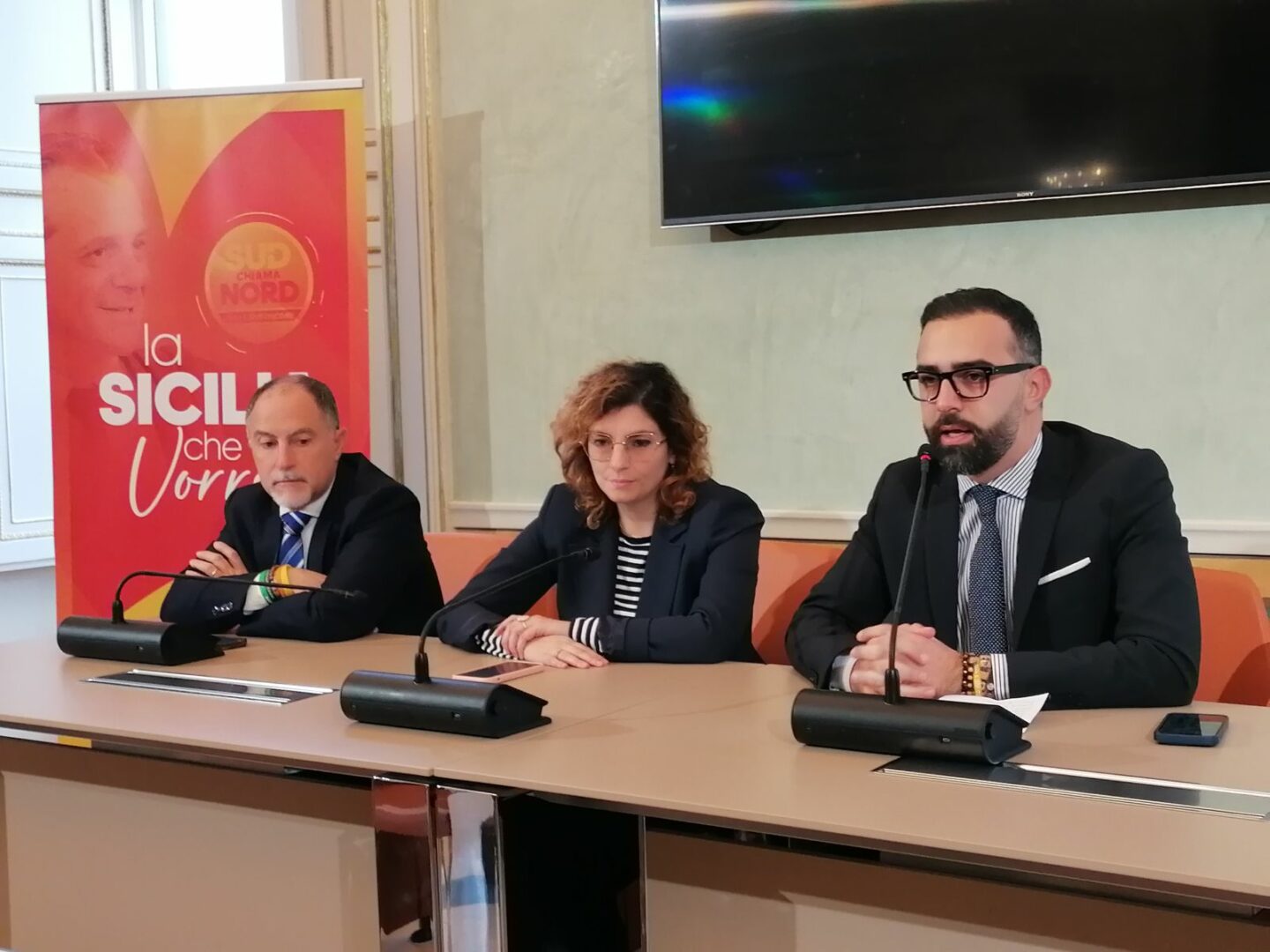 Sud chiama Nord lancia assemblea costituente, un rebus il nuovo ruolo di Cateno De Luca