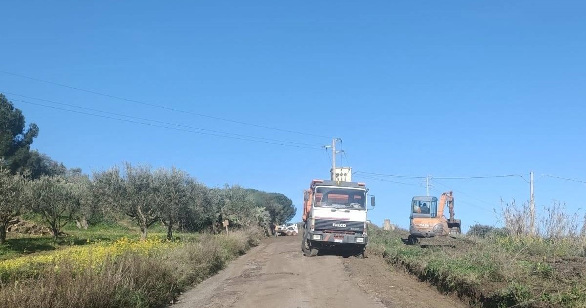 Vallelunga. Interventi di manutenzione straordinaria su strade provinciali 139 e 18