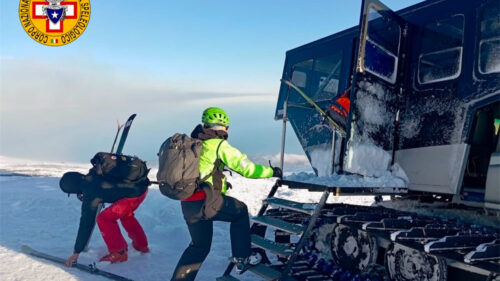 Infortunio ad alta quota. Scialpinista cade e viene soccorsa dal Cnsas alla base del cratere sud est dell’Etna