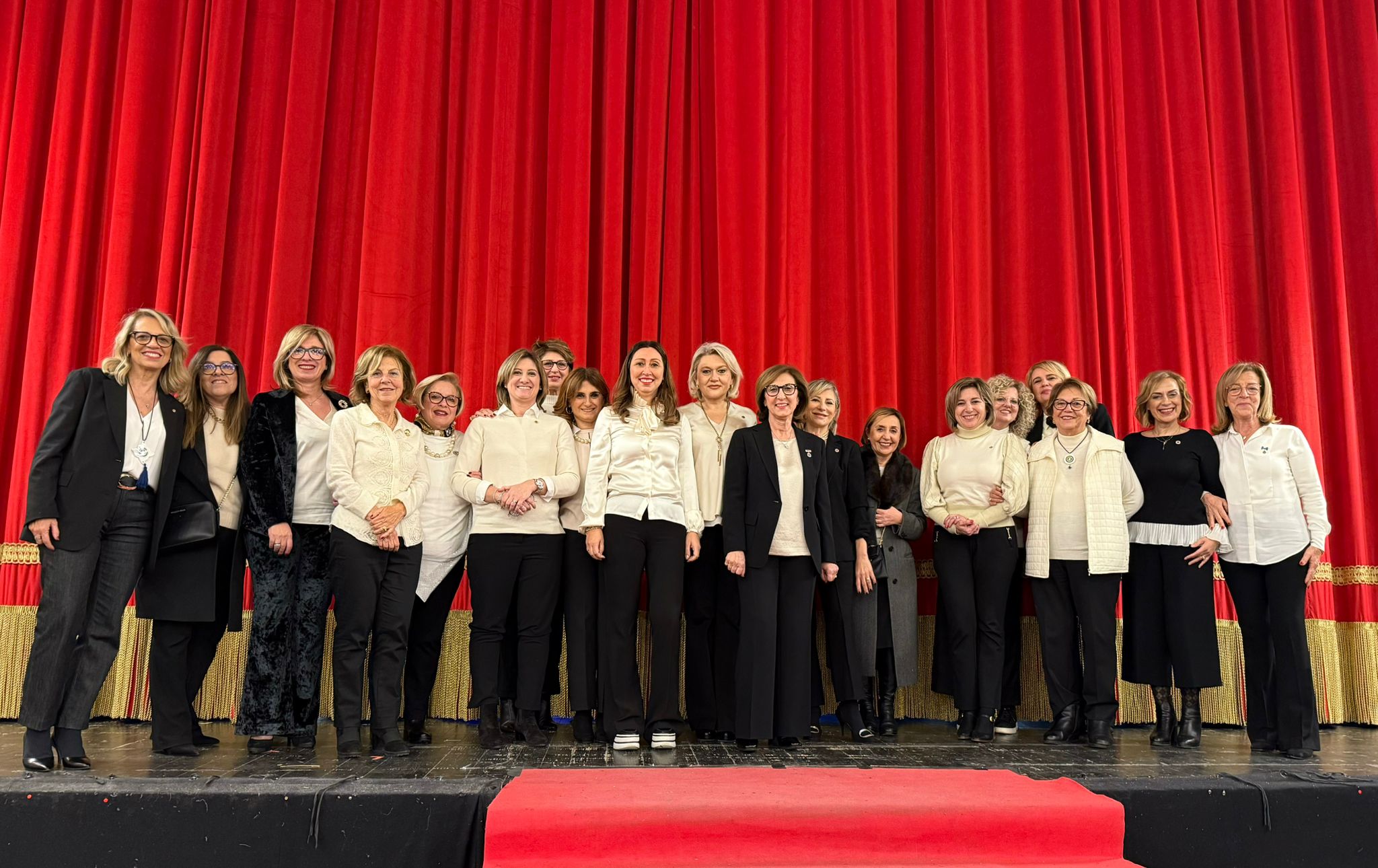 Caltanissetta. Inner Wheel, dallo screening pediatrico gratuito allo spettacolo di beneficenza: sinergia e solidarietà con l’evento “Musica e parole che fanno bene al cuore”