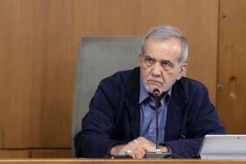 Iran, presidente Pezeshkian: “Ho chiesto a ministro Araghchi di negoziare con Usa”