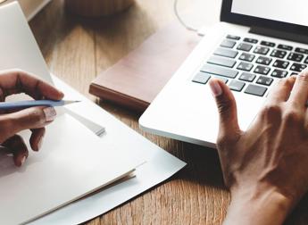 Confcommercio Caltanissetta Enna: ultimi giorni per iscriversi ai corsi abilitanti Sab, agente immobiliare e agente di commercio