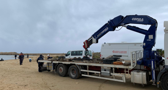 Liberato il porto rifugio di Gela, rimosse strutture abusive