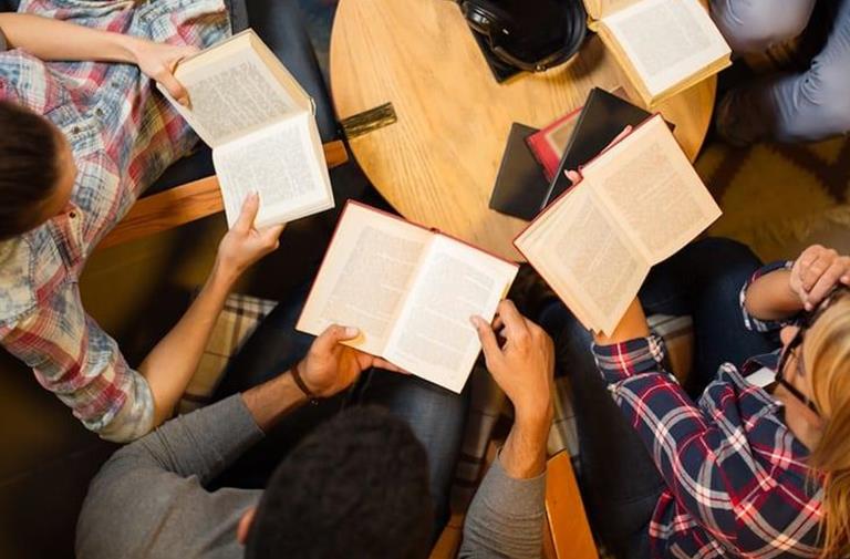 Caltanissetta. “Per un pugno di libri”: gran successo al “Rapisardi – Da Vinci” dell’evento per la promozione della lettura