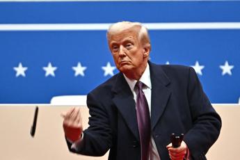 Trump, ecco il vero cerchio magico: dalla ‘ragazza di ghiaccio’ alla ‘stampante umana’