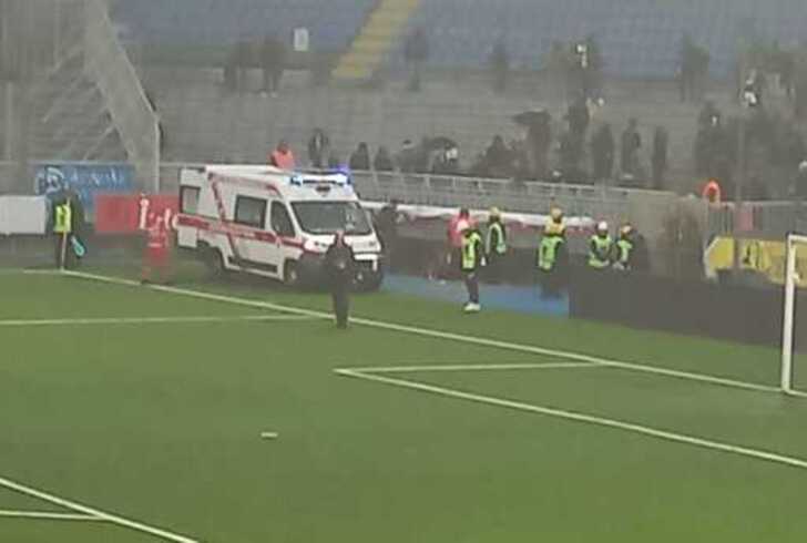 Grave tifoso della Pro Patria precipitato nel fossato dello stadio al termine della partita