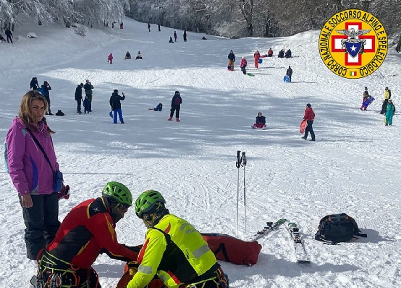 In una settimana soccorse 25 persone sull’Etna: otto di loro multati perché senza copertura assicurativa