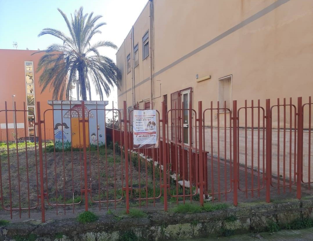 San Cataldo. Avviata dall’amministrazione comunale una campagna di sensibilizzazione per raccolta deiezioni canine