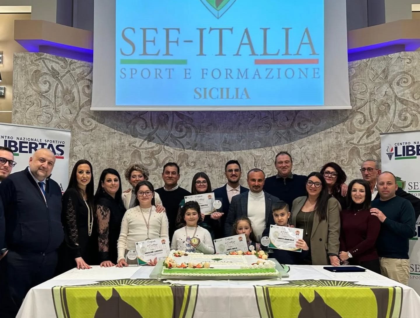 Festa del Cavaliere Sef-italia Sicilia 2024 a Caltanissetta con protagonisti alcuni cavalieri dell’Asd Amici del Cavallo 2 di San Cataldo
