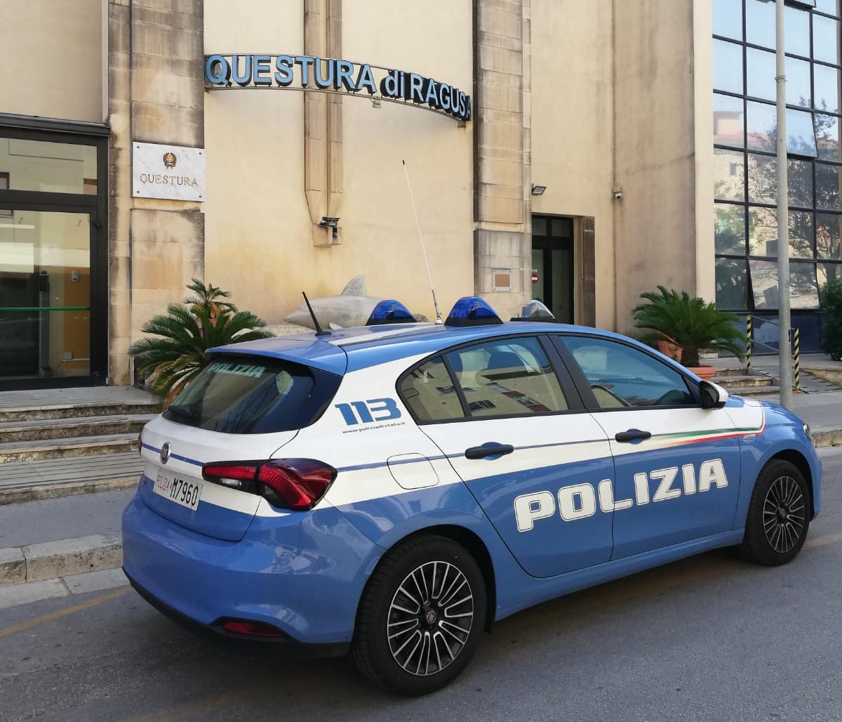 Ragusa, continuava a perseguitare convivente nonostante divieto di avvicinamento: la Polizia trae in arresto un ragusano